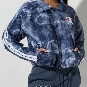 NWT champion cropped coach jacket size S